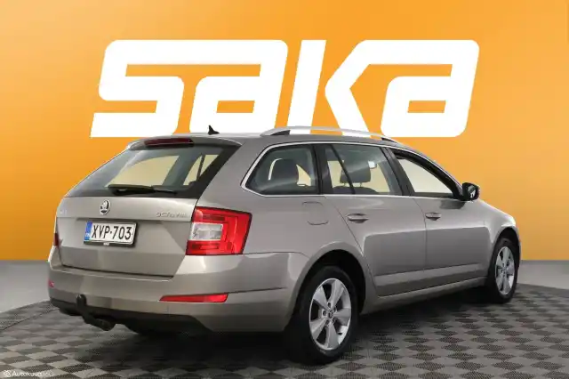 Ruskea (beige) Farmari, Skoda Octavia – XVP-703