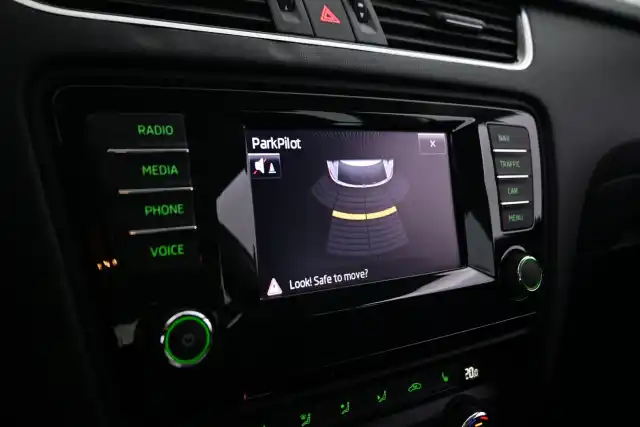 Ruskea (beige) Farmari, Skoda Octavia – XVP-703