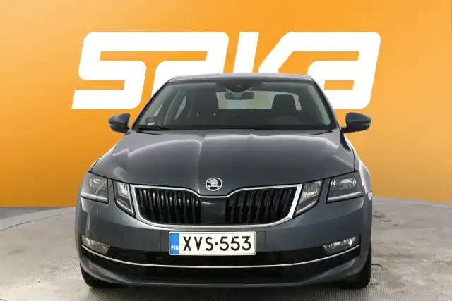 Harmaa Viistoperä, Skoda Octavia – XVS-553