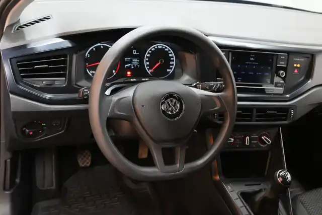 Punainen Viistoperä, Volkswagen Polo – XVU-116