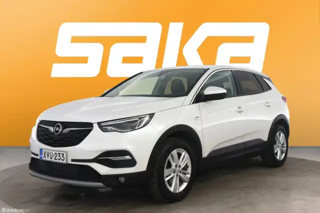 Valkoinen Maastoauto, Opel Grandland X – XVU-233