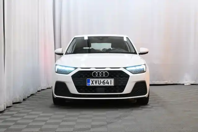 Valkoinen Viistoperä, Audi A1 – XVU-641