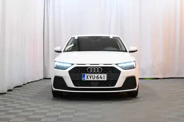 Valkoinen Viistoperä, Audi A1 – XVU-641