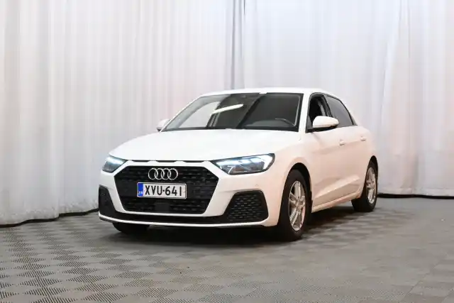 Valkoinen Viistoperä, Audi A1 – XVU-641