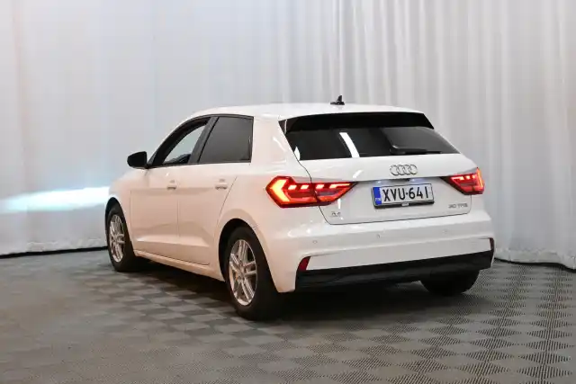 Valkoinen Viistoperä, Audi A1 – XVU-641