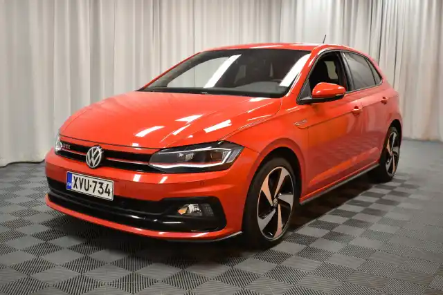 Punainen Viistoperä, Volkswagen Polo – XVU-734