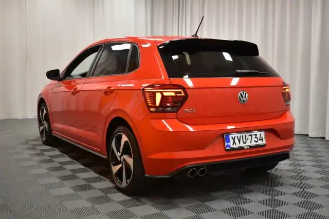 Punainen Viistoperä, Volkswagen Polo – XVU-734