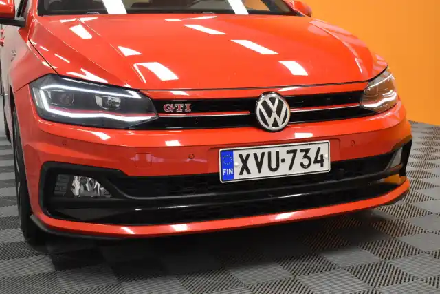 Punainen Viistoperä, Volkswagen Polo – XVU-734