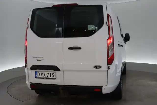 Valkoinen Pakettiauto, Ford Transit Custom – XVX-719