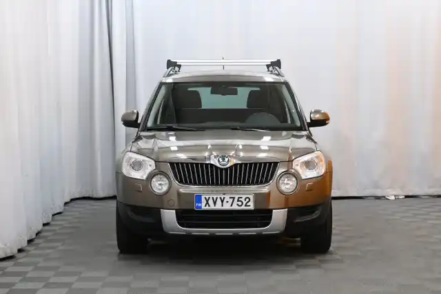 Ruskea Maastoauto, Skoda Yeti – XVY-752