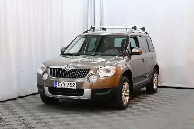 Ruskea Maastoauto, Skoda Yeti – XVY-752