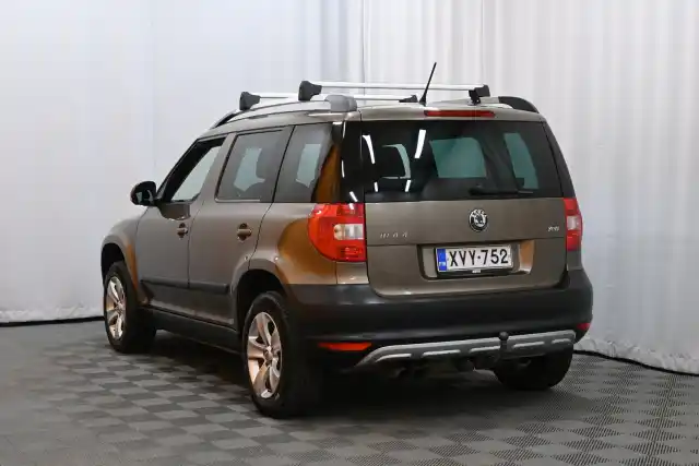 Ruskea Maastoauto, Skoda Yeti – XVY-752