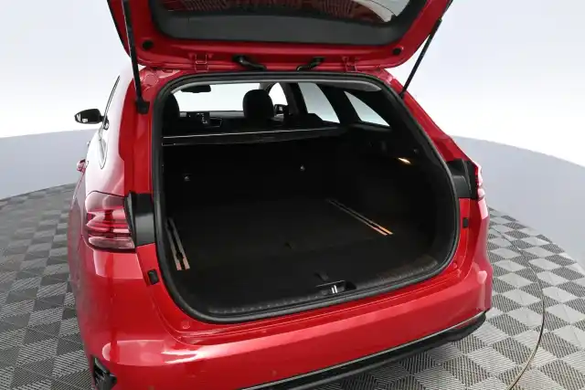 Punainen Farmari, Kia Ceed – XXA-514