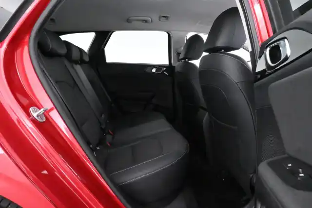 Punainen Farmari, Kia Ceed – XXA-514