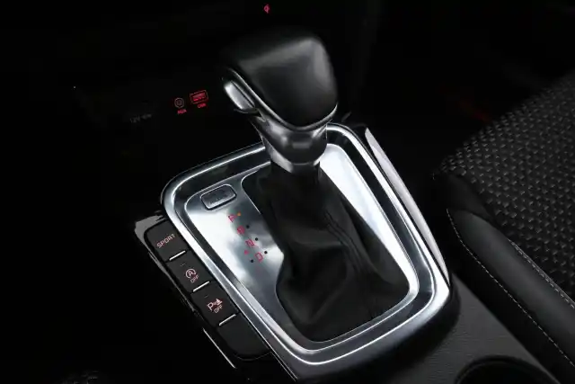 Punainen Farmari, Kia Ceed – XXA-514
