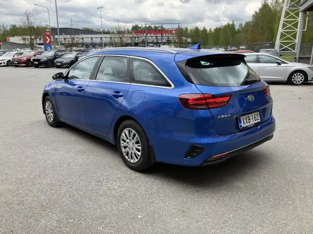 Sininen Farmari, Kia Ceed – XXB-162