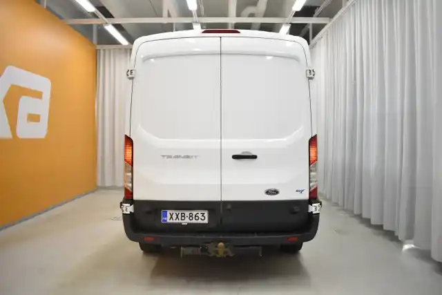 Valkoinen Pakettiauto, Ford Transit – XXB-863