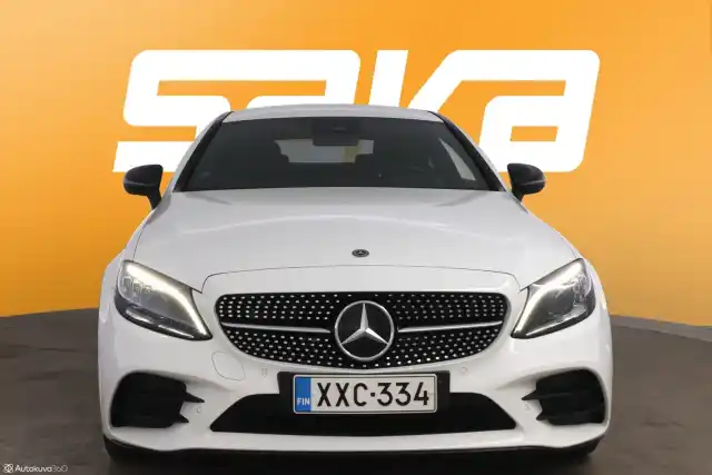 Valkoinen Coupe, Mercedes-Benz C – XXC-334