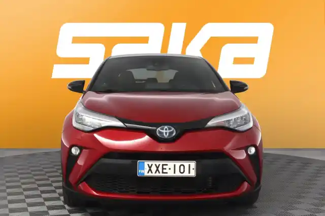 Punainen Maastoauto, Toyota C-HR – XXE-101