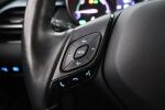 Punainen Maastoauto, Toyota C-HR – XXE-101, kuva 19
