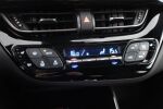 Punainen Maastoauto, Toyota C-HR – XXE-101, kuva 23