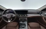 Harmaa Sedan, Mercedes-Benz E – XXE-400, kuva 9
