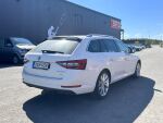 Valkoinen Farmari, Skoda Superb – XXH-438, kuva 2