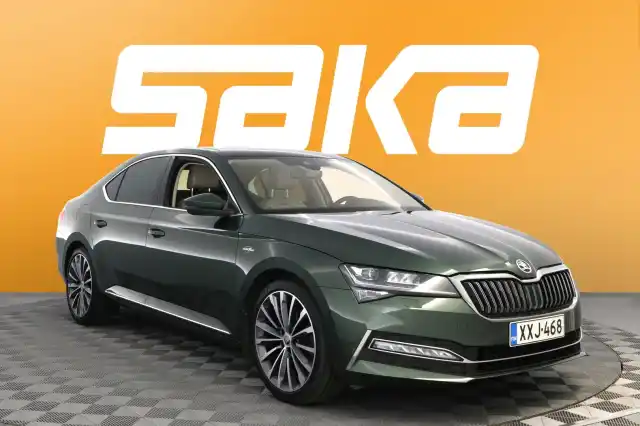 Vihreä Sedan, Skoda Superb – XXJ-468