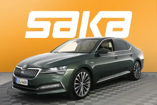 Vihreä Sedan, Skoda Superb – XXJ-468