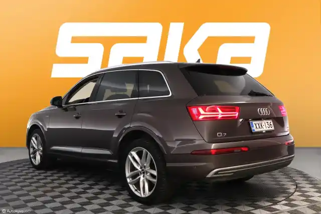 Ruskea Farmari, Audi Q7 – XXK-136