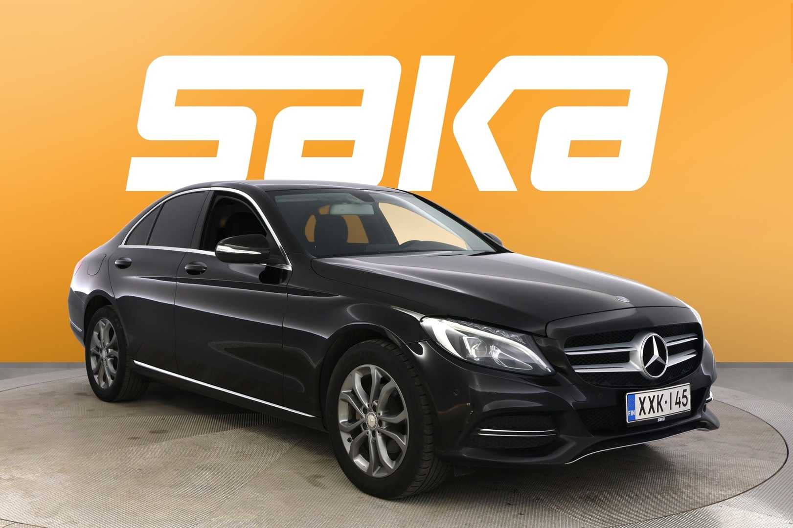 Musta Sedan, Mercedes-Benz C – XXK-145