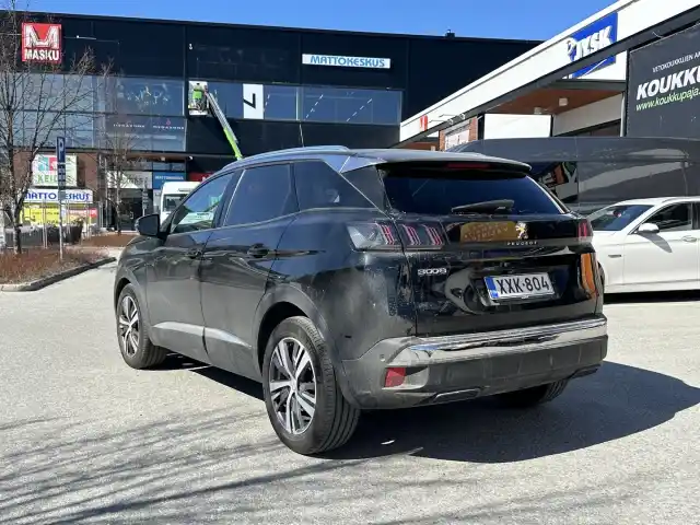 Musta Maastoauto, Peugeot 3008 – XXK-804