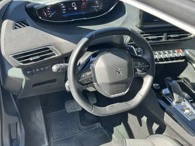 Musta Maastoauto, Peugeot 3008 – XXK-804