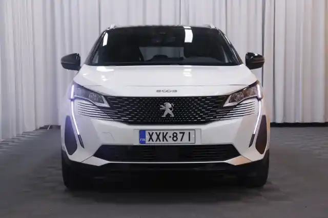 Valkoinen Maastoauto, Peugeot 5008 – XXK-871