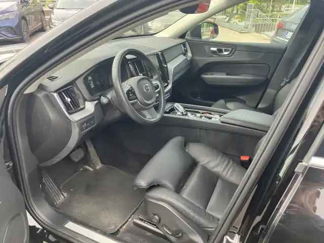 Musta Maastoauto, Volvo XC60 – XXO-340