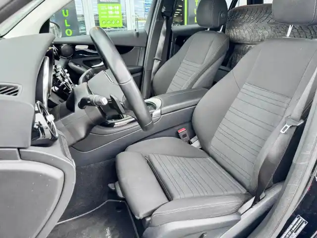 Musta Maastoauto, Mercedes-Benz GLC – XXO-709
