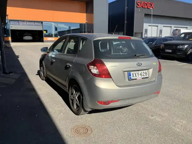 Hopea Viistoperä, Kia cee'd – XXY-628