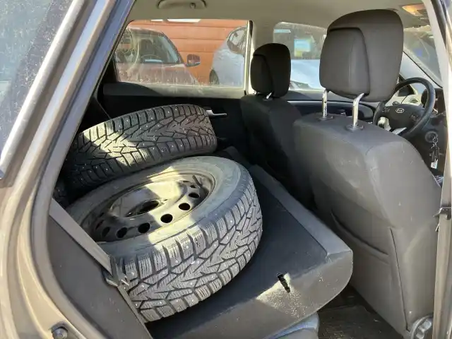 Hopea Viistoperä, Kia cee'd – XXY-628