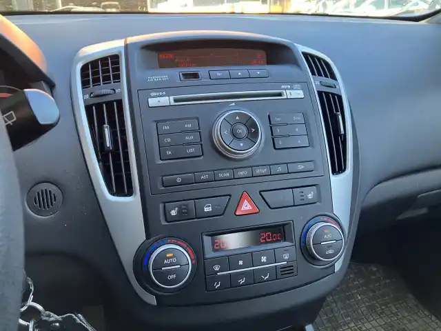 Hopea Viistoperä, Kia cee'd – XXY-628