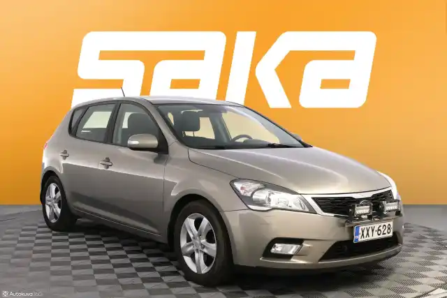 Hopea Viistoperä, Kia cee'd – XXY-628