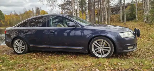 Sininen Sedan, Audi A6 – YGF-846