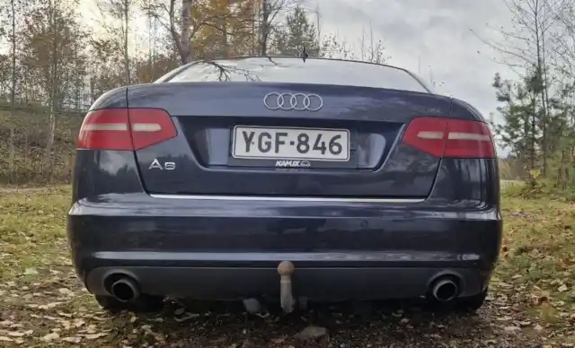Sininen Sedan, Audi A6 – YGF-846