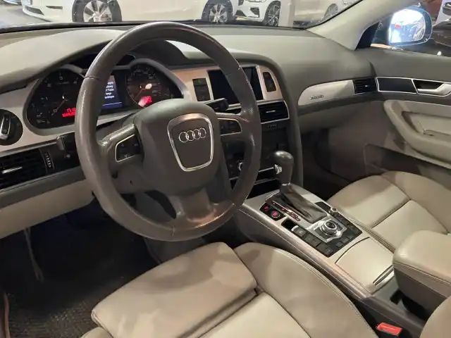 Sininen Sedan, Audi A6 – YGF-846