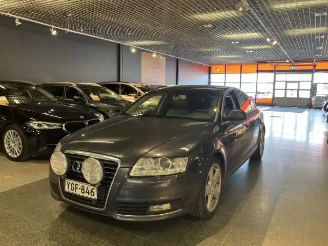 Sininen Sedan, Audi A6 – YGF-846