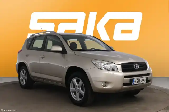 Ruskea (beige) Maastoauto, Toyota RAV4 – YGN-992