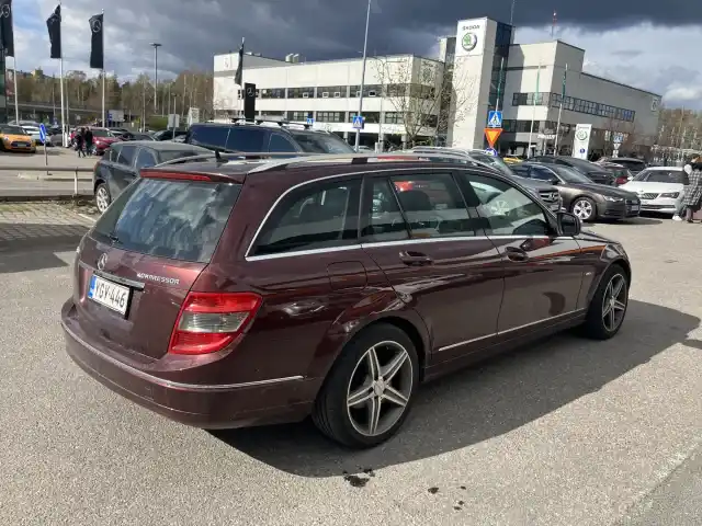 Punainen Farmari, Mercedes-Benz C – YGV-446