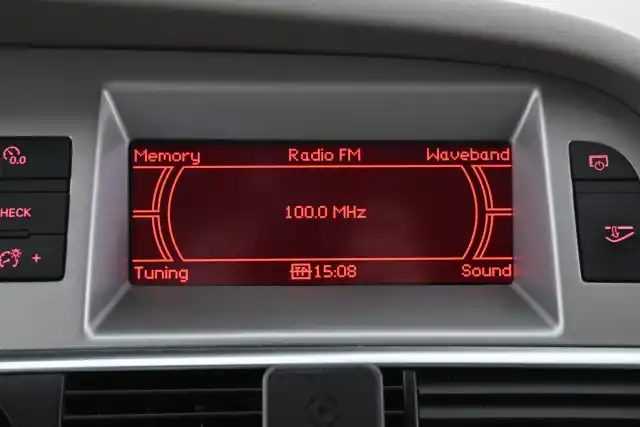 Musta Farmari, Audi A6 – YHE-593