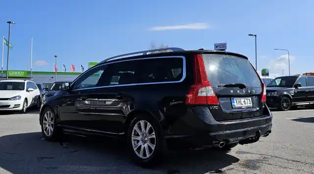 Musta Farmari, Volvo V70 – YHL-673