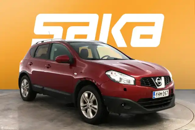 Punainen Maastoauto, Nissan Qashqai – YHM-267