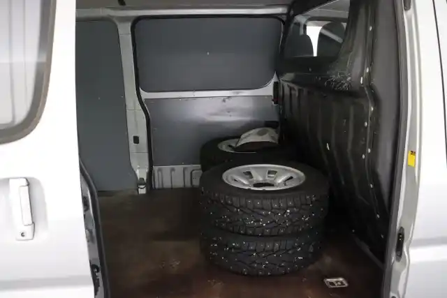 Hopea Pakettiauto, Toyota Hiace – YHN-131